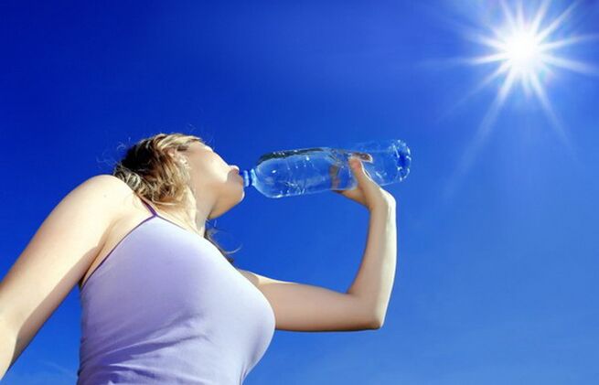 water to drink for varicose veins